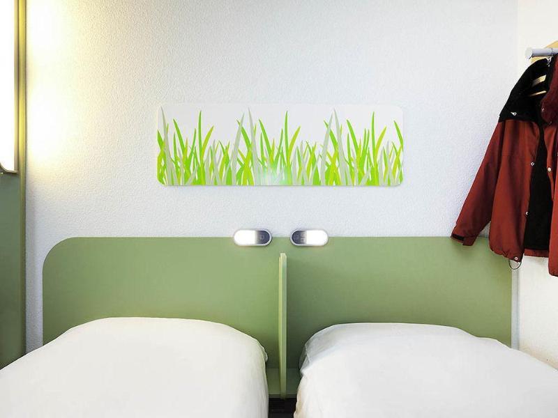 Ibis Budget Carcassonne La Cite Bagian luar foto